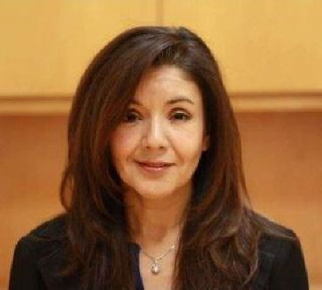 Cathy Paez