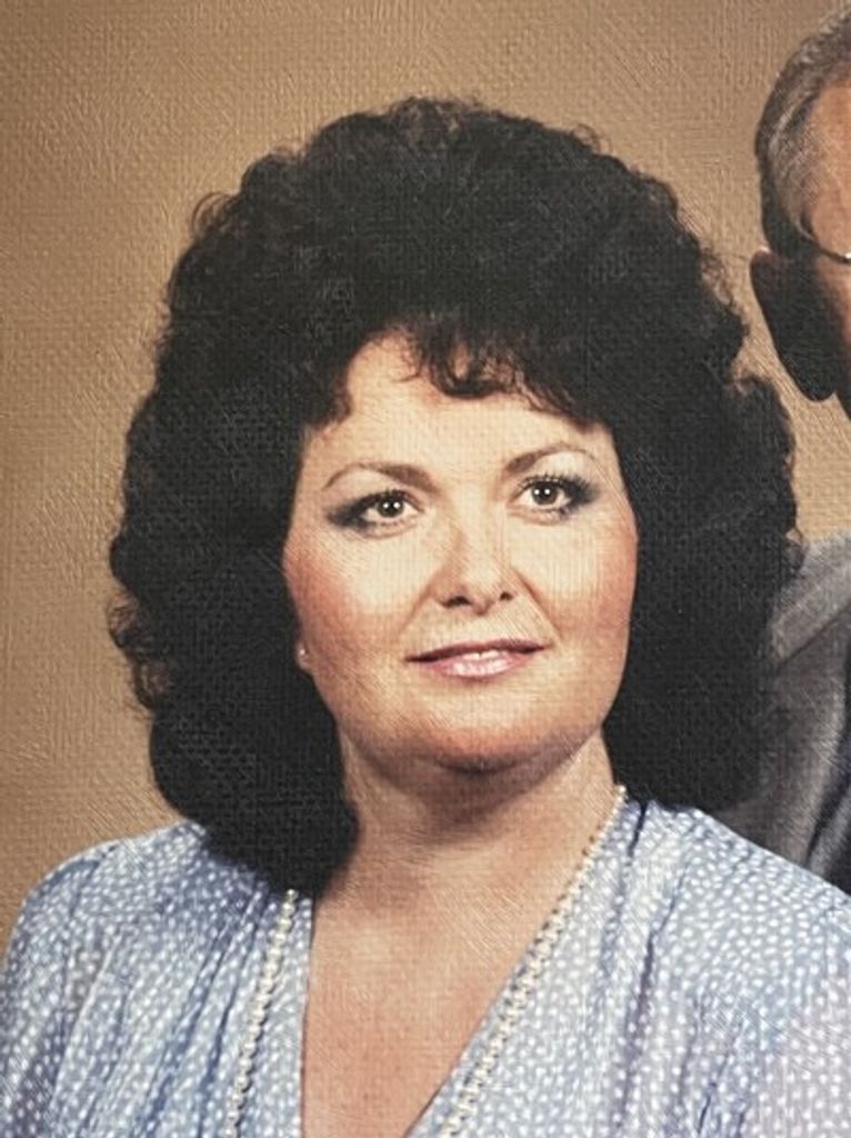 Nel Evelyn Howard Profile Photo