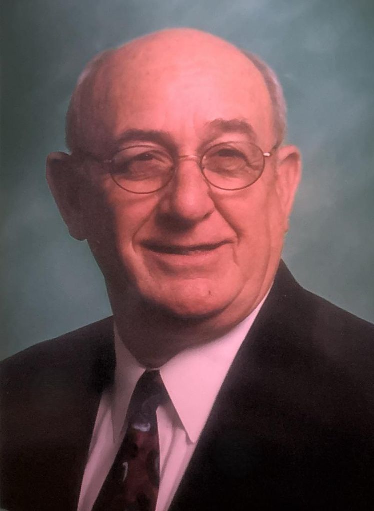 Lloyd Pond Profile Photo