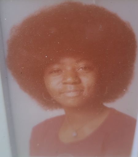 Ms. Paula Renee Williams Snooks photo gallery thumbnail 21 of 28