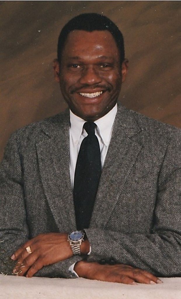 Jimmy Holcomb Jr.