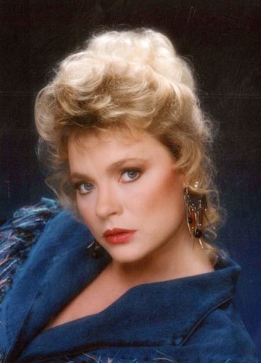 Rhonda Kelly (Halliwill)  Clark Profile Photo