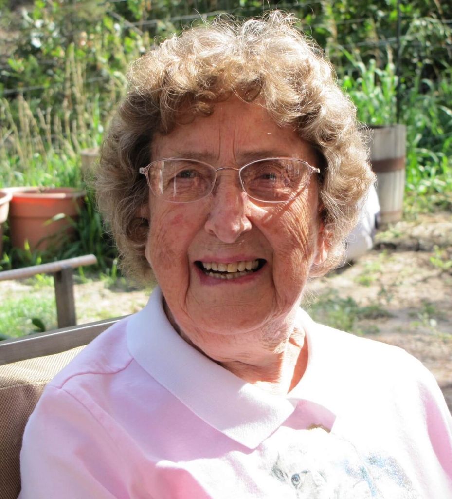 Vera  Mae Davis