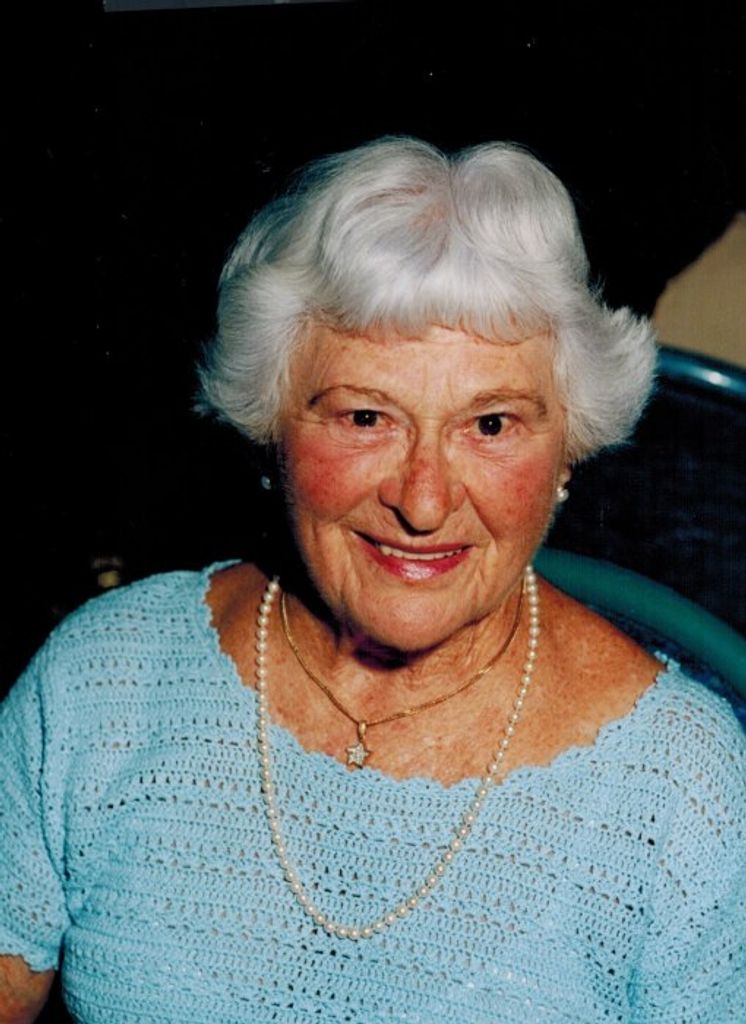 Shona Augusta Hooking Profile Photo