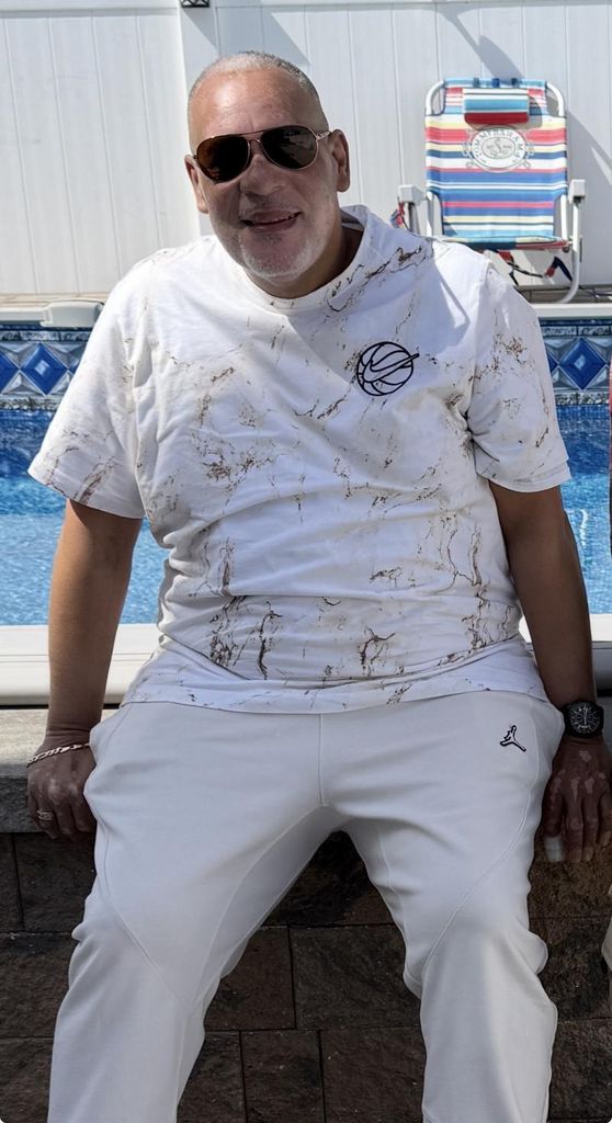 Dennis Santiago Profile Photo