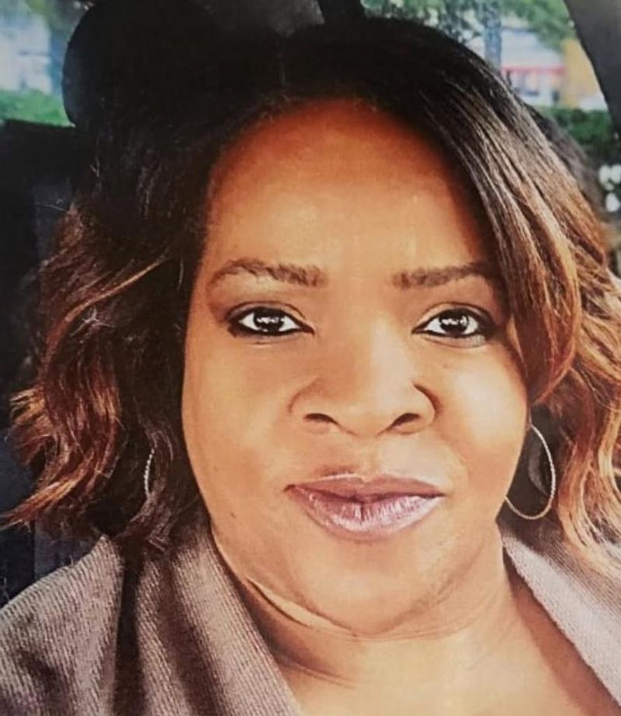 Roslyn Patrice Nichols Profile Photo