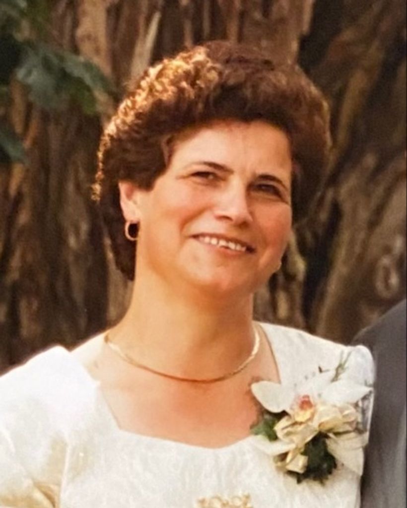 Maria Branca Dos Santos Pais Profile Photo