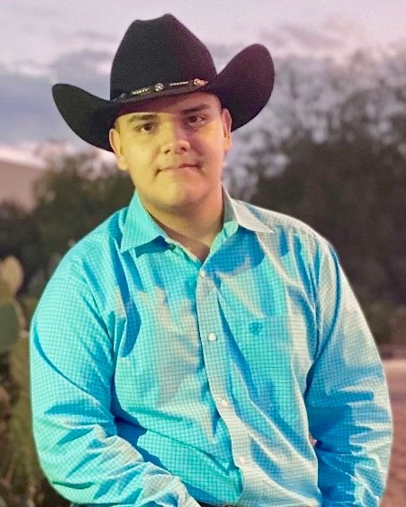 Anthony Zapata, 17 Profile Photo