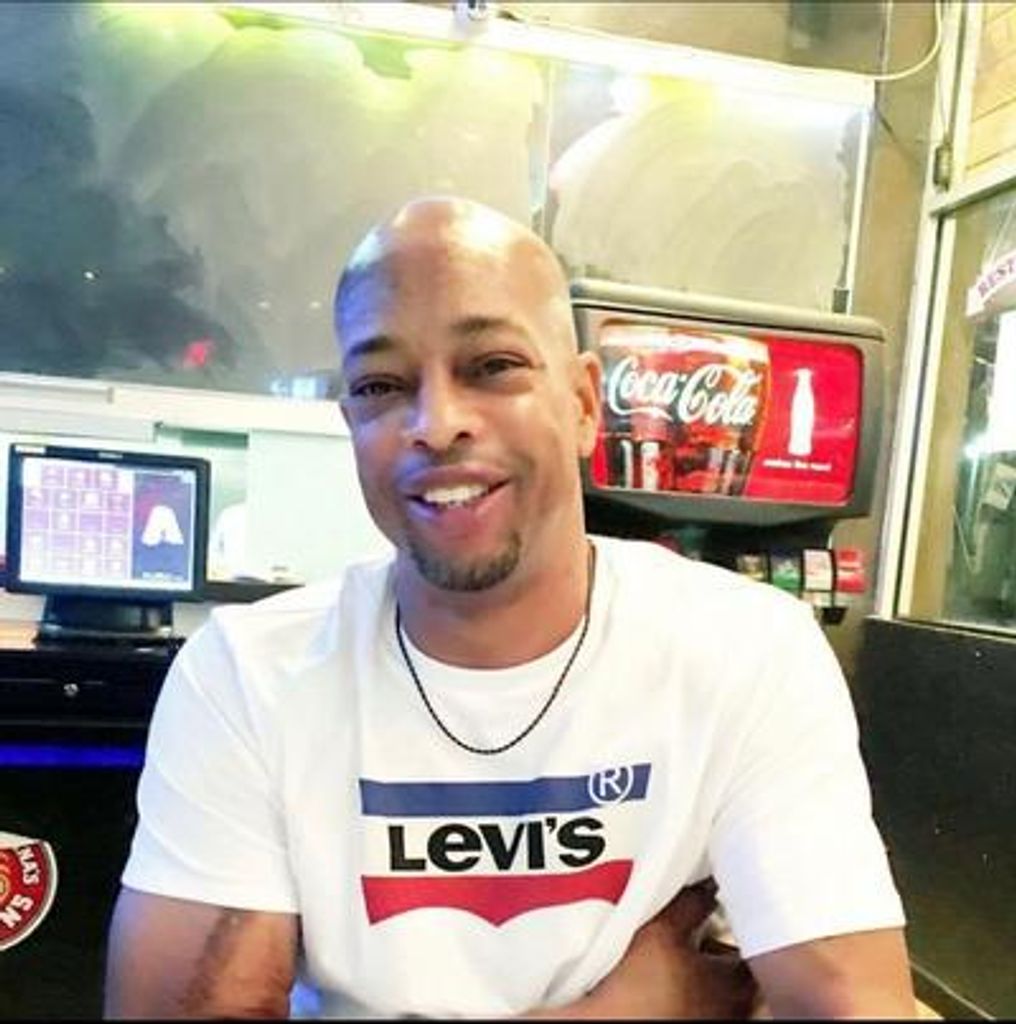 Vincent Eric Jones Profile Photo