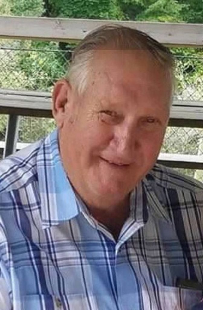 Everett Jerome Lautner