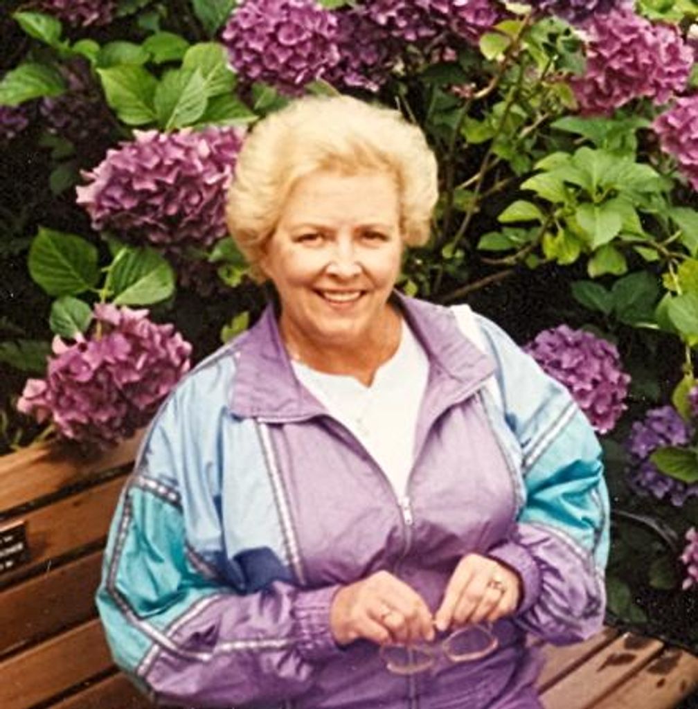Sylvia Molitor Profile Photo