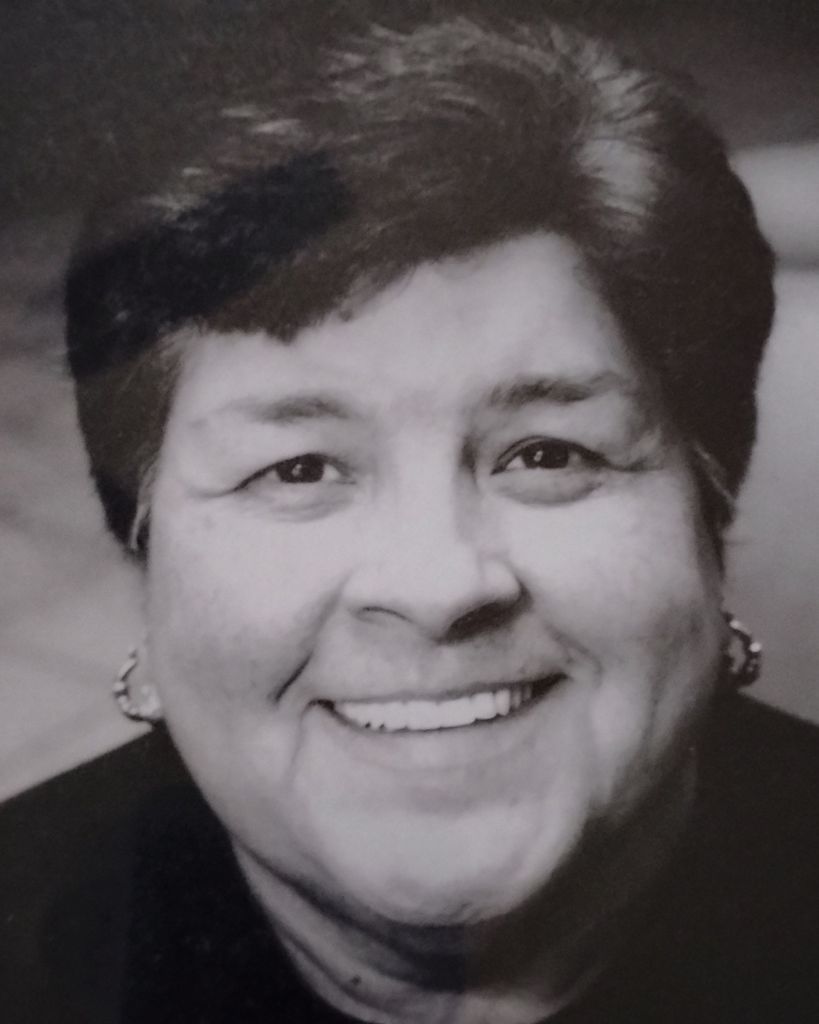 Flora Mendoza Qualls