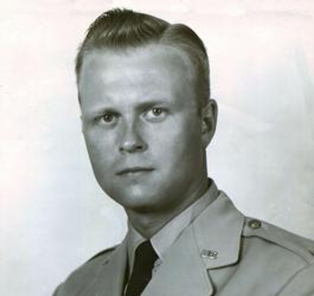 Robert N. Carlson Profile Photo