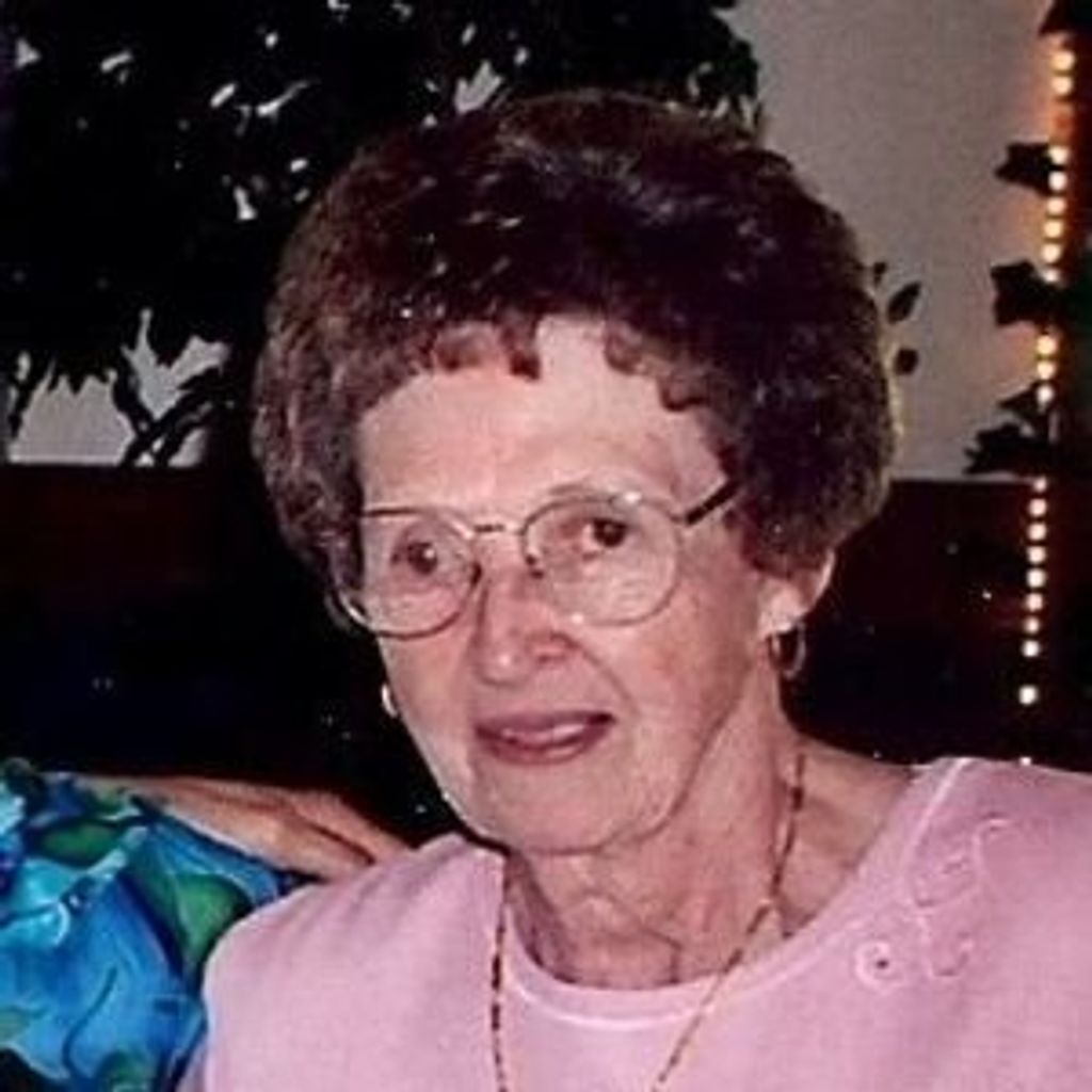 Roslyn  Mae Hahn Profile Photo