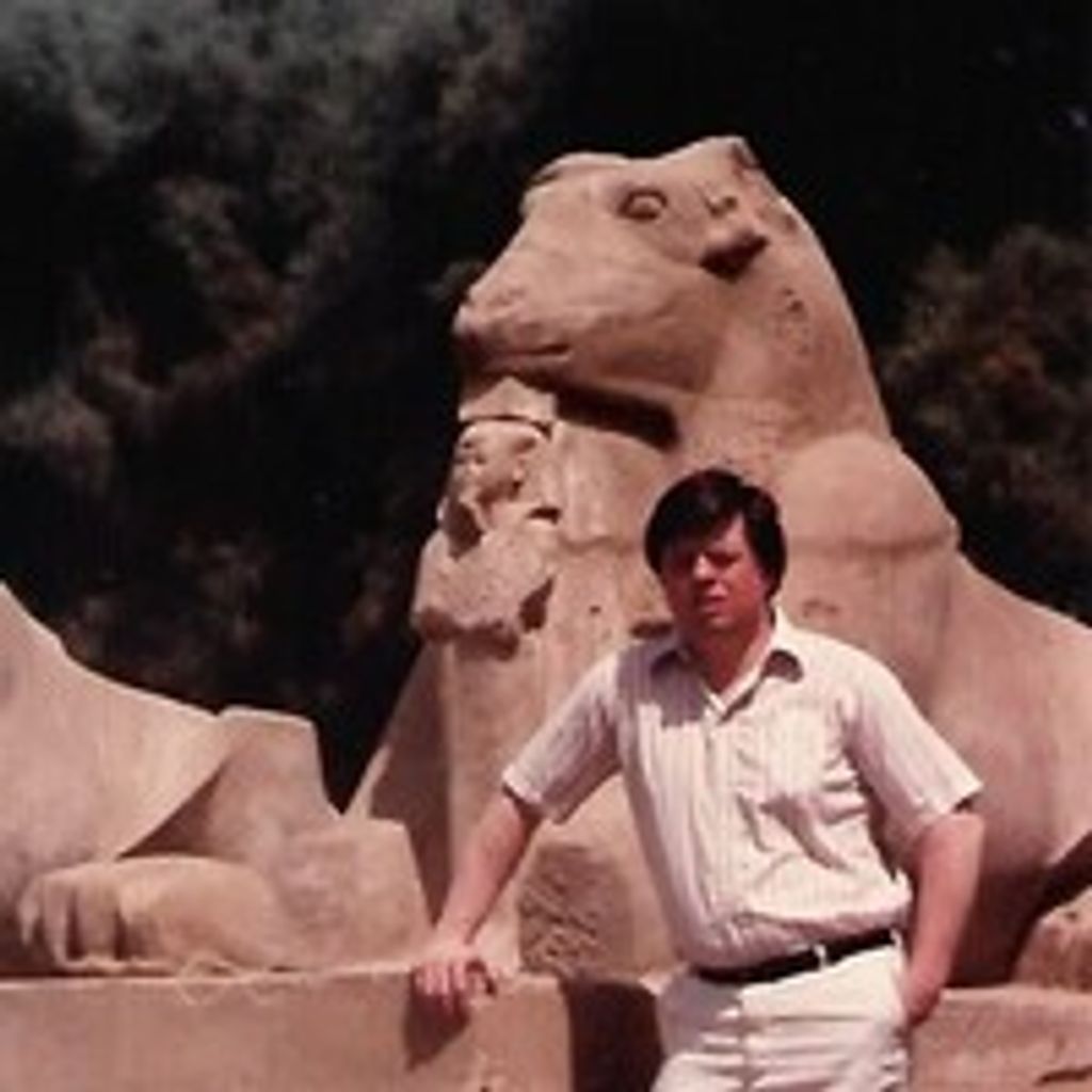 Robert W. "Bob" Lally Profile Photo