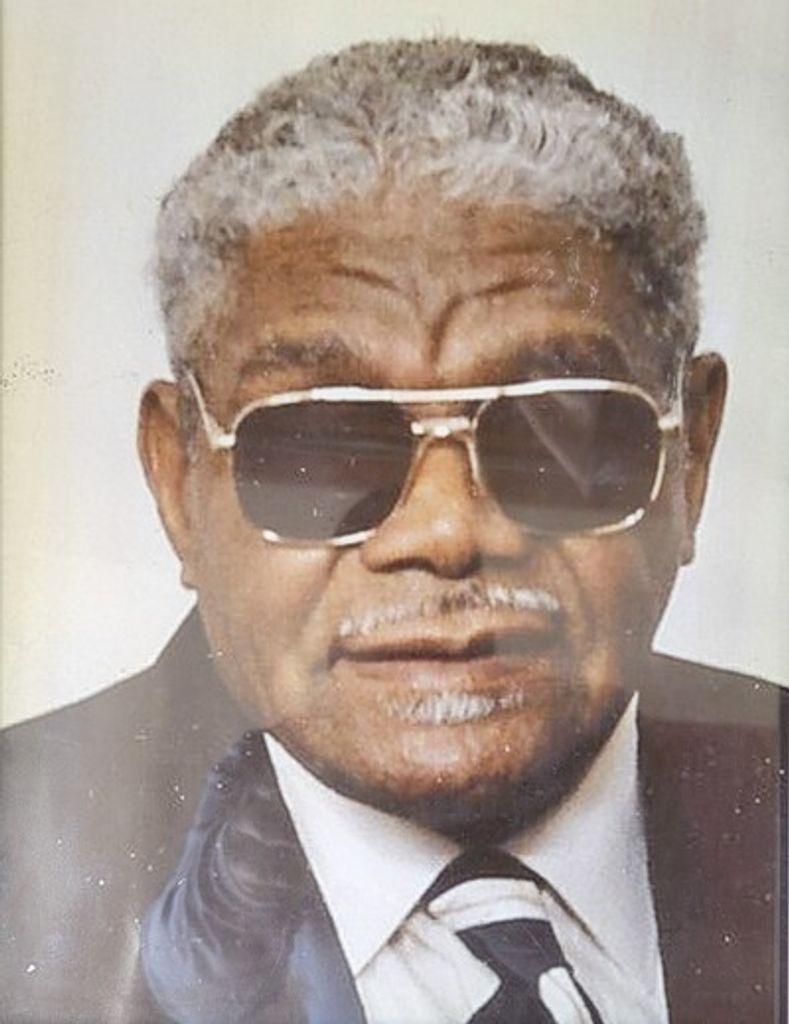 Albert Holmes Profile Photo