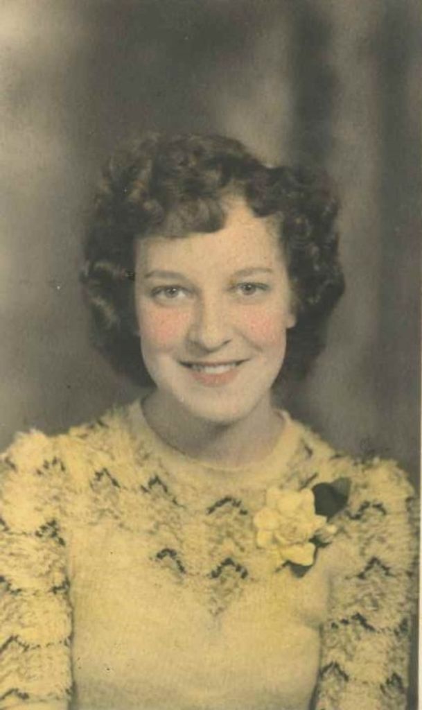 Agnes Emile (Schultz)  Hennel