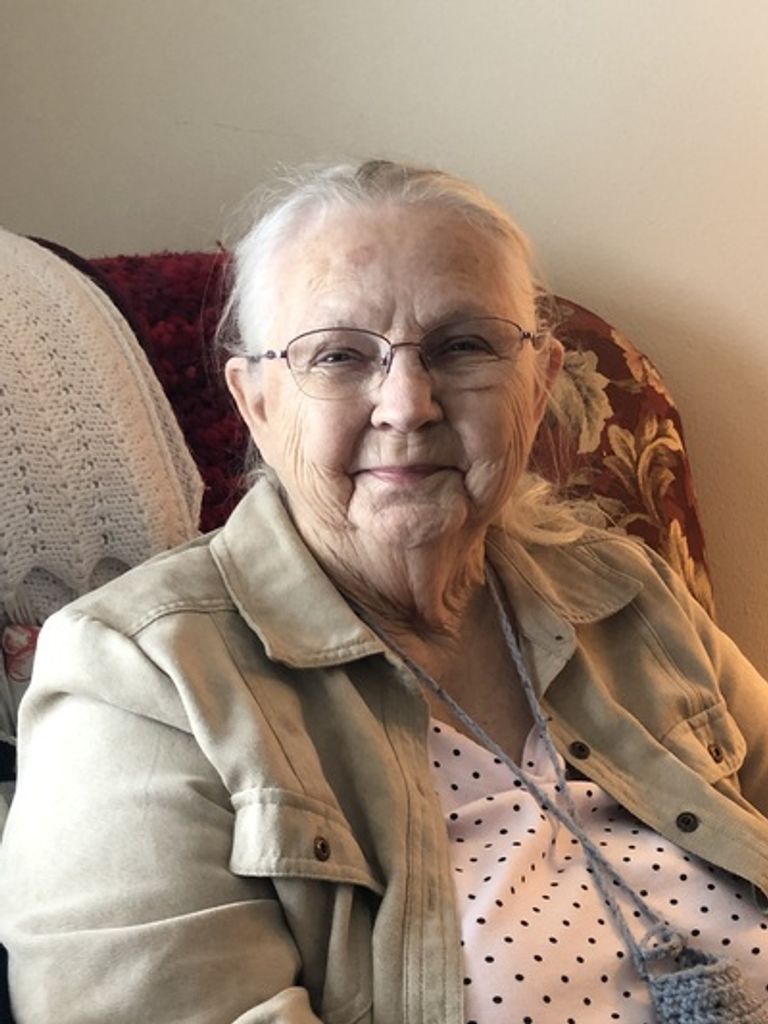 Joan Lou Devries Profile Photo