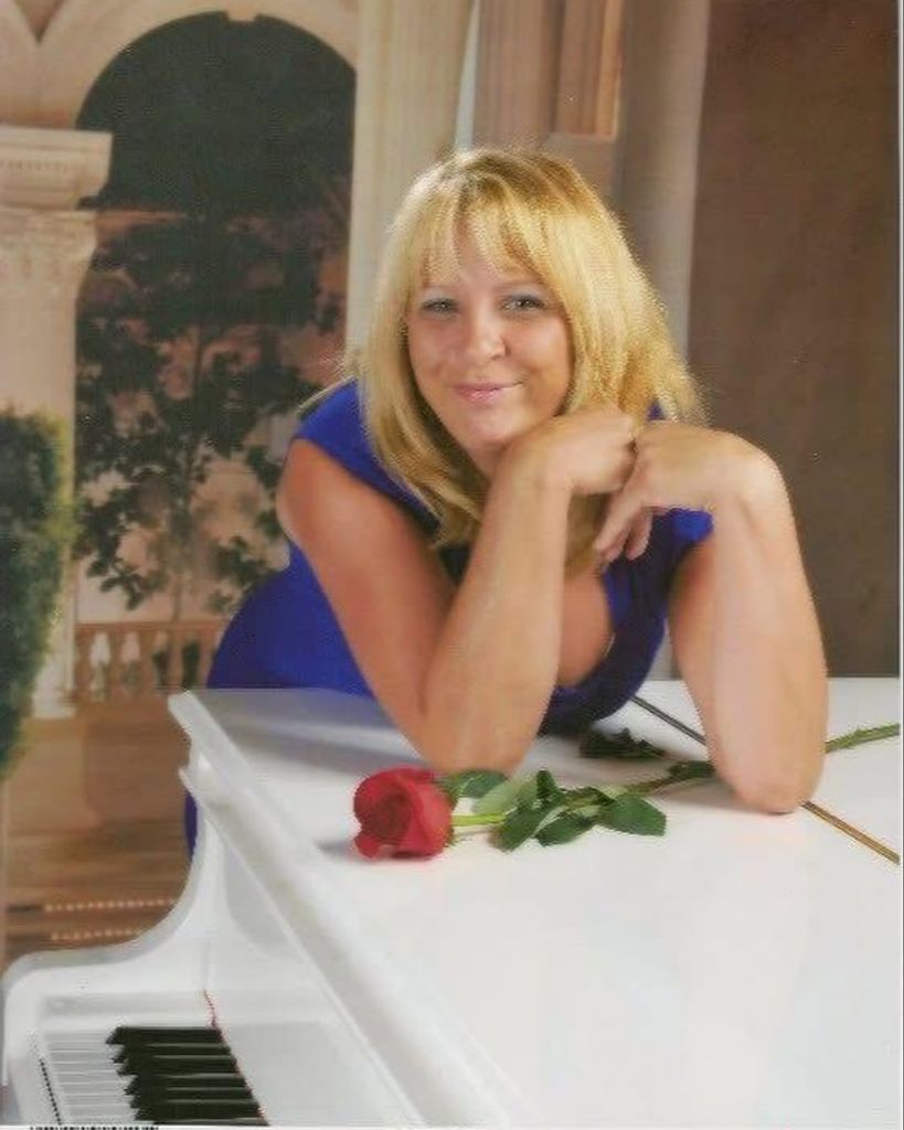 Kim Elizabeth Berggren Profile Photo