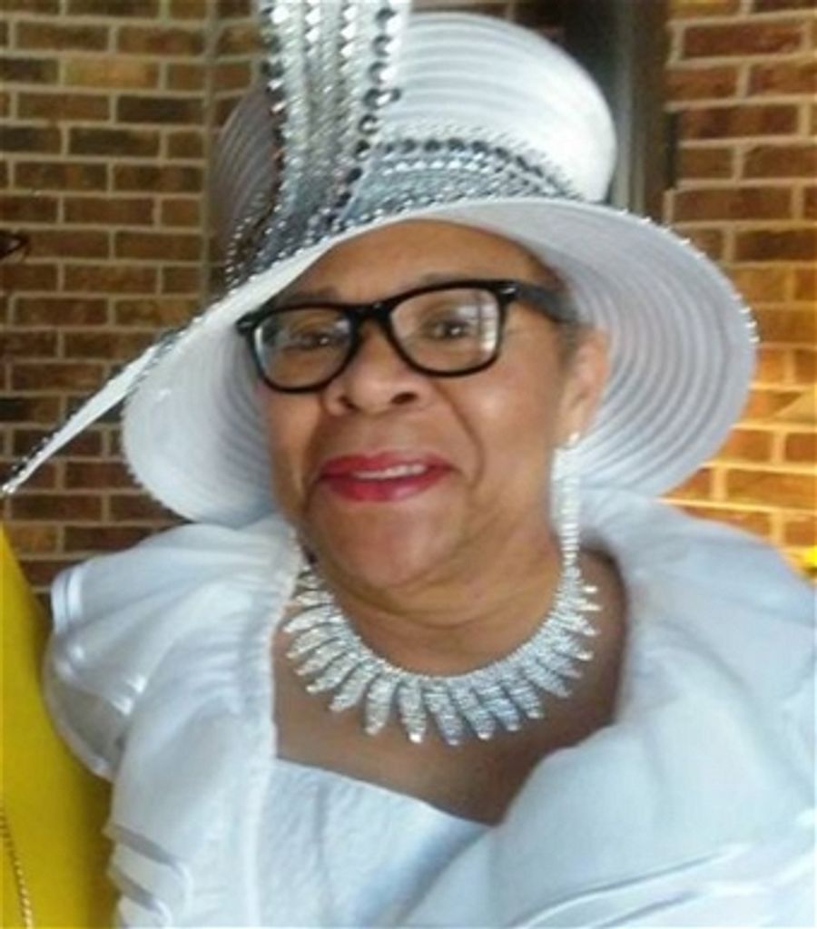 Leona Mae Henderson