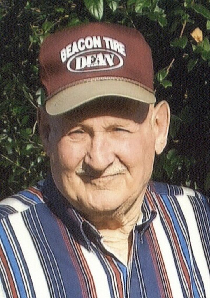 Carl Tom White, Jr. Profile Photo
