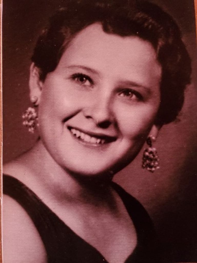 Lilia V. "La Guera" Mendoza Profile Photo