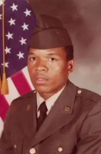 Larry Glenn Hayes Profile Photo