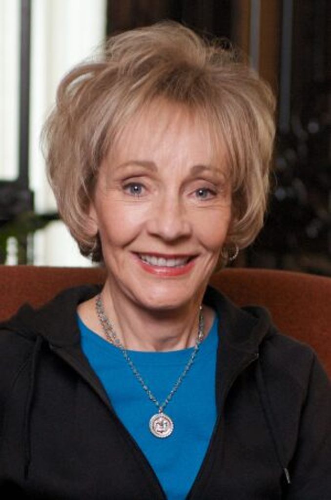 Sara Davis Williams Profile Photo