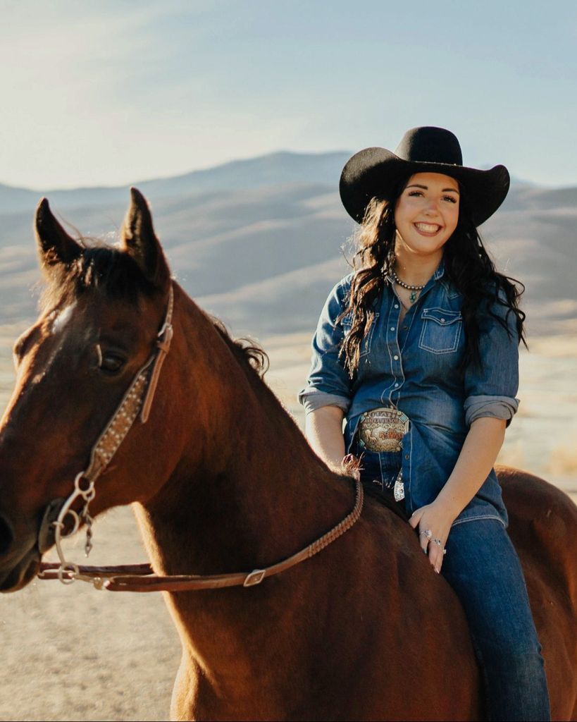 Anneka Loraine Wilson Profile Photo