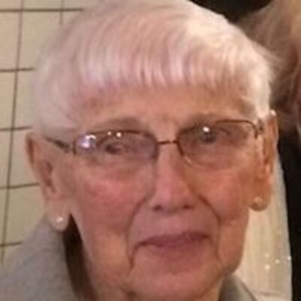 Roseann T Schoblaski