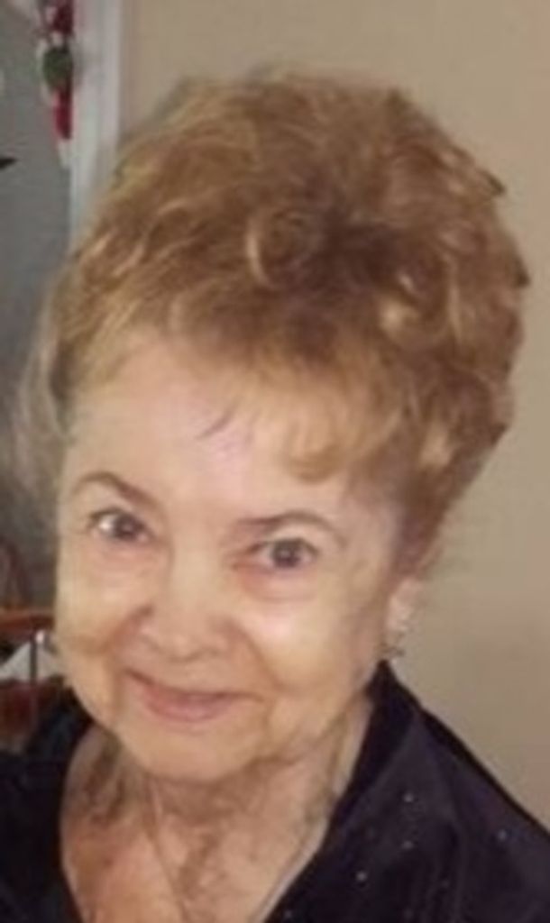 Lynne Henry Profile Photo