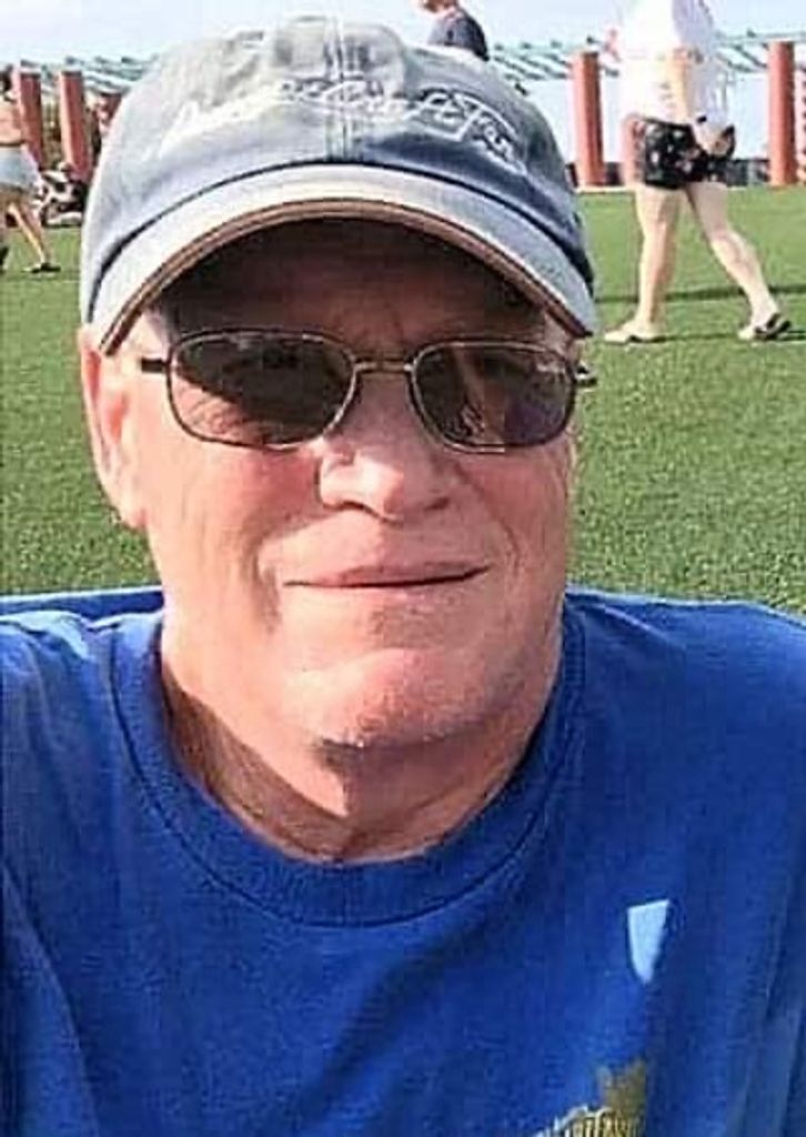 Thomas Dean Douglas Profile Photo