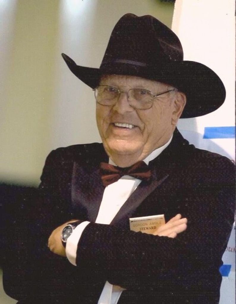 Gordon Halverson Amble Profile Photo