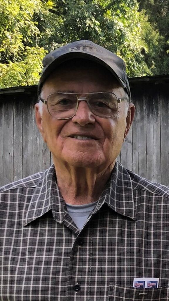 Perry Holland Profile Photo