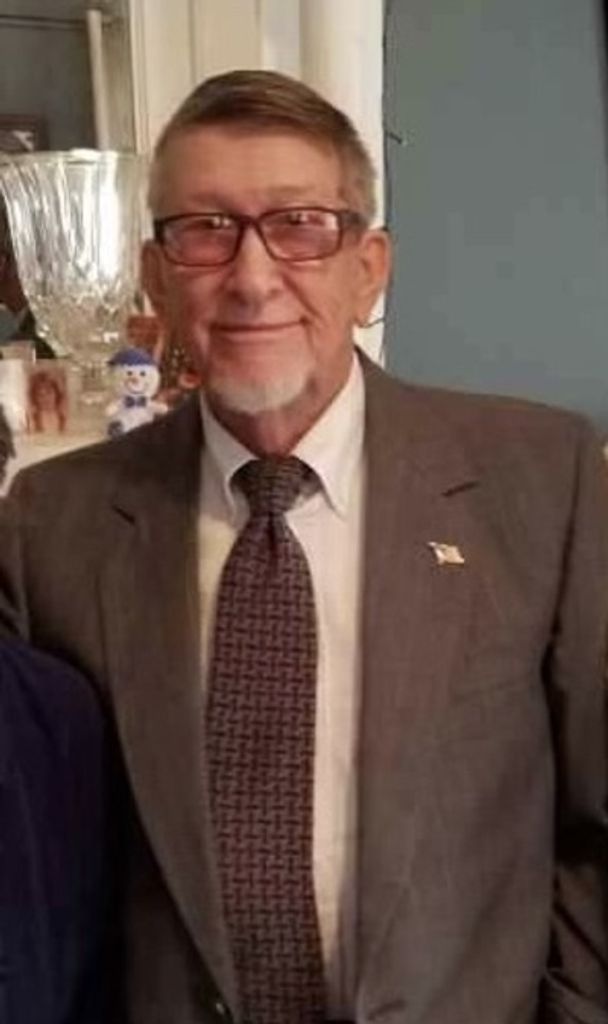 Tom Burrow Profile Photo