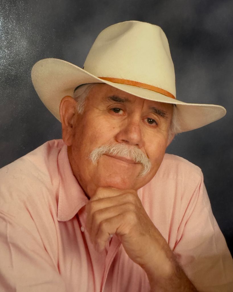 Olivar "Oliver" Maximilano Rivera