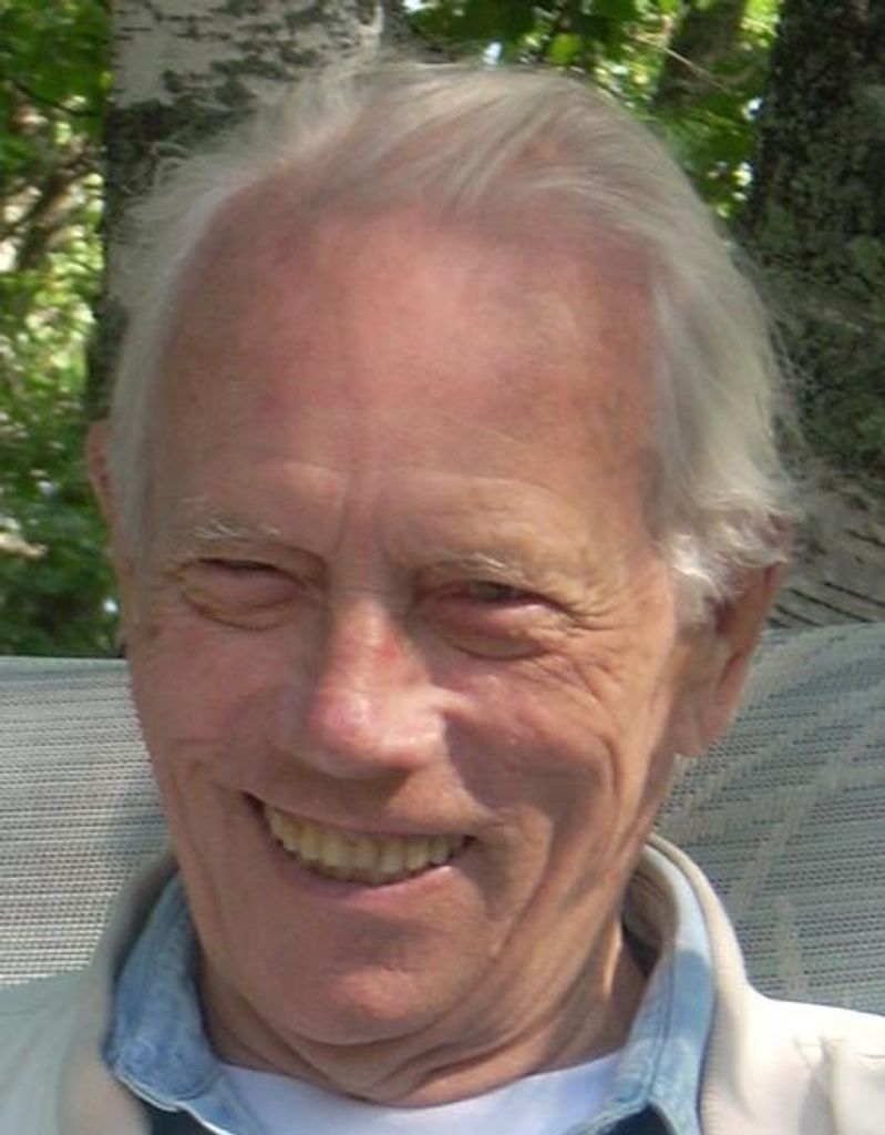 Robert Gordon Larson