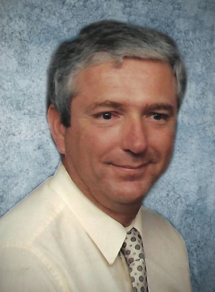 Robert Woodall Profile Photo