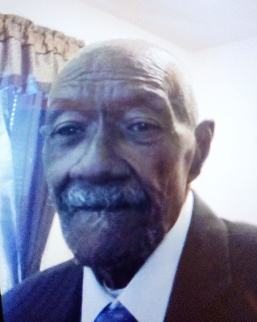 Mr. Robert Smith Jr.