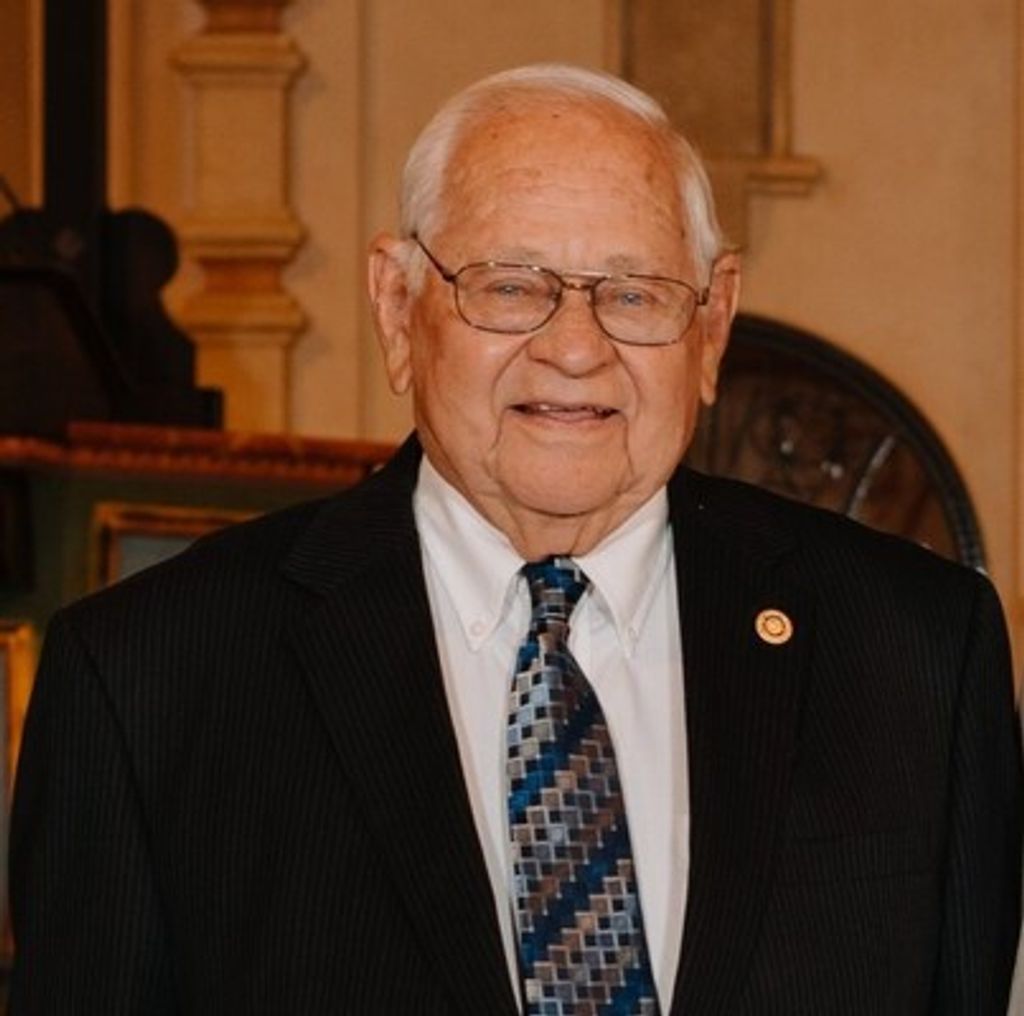 Richard (Dick) Peterson