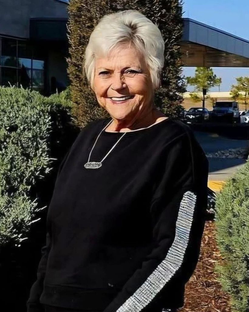 Carolyn Jean (Johnson) Russell Profile Photo