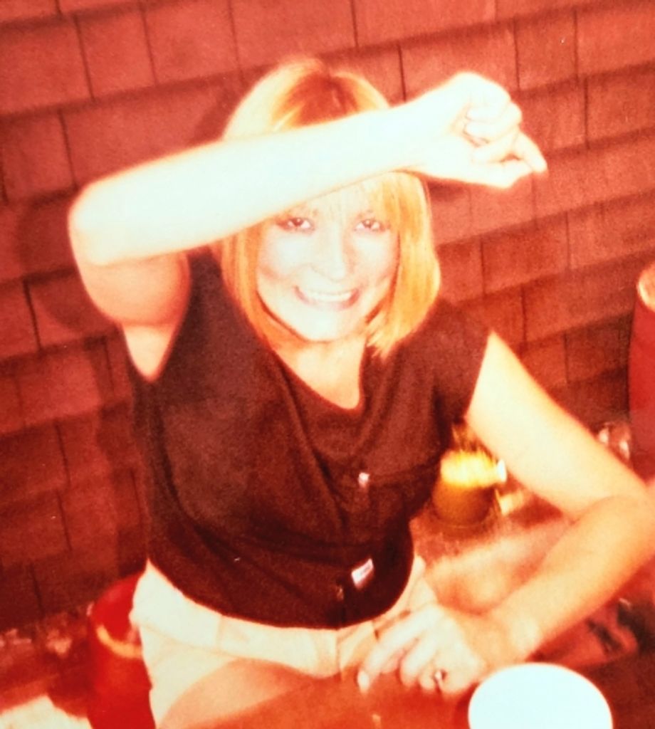 Connie Mueller Profile Photo