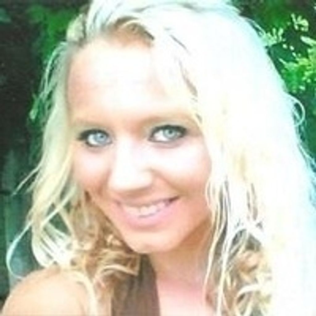 Laura Elizabeth Thacker
