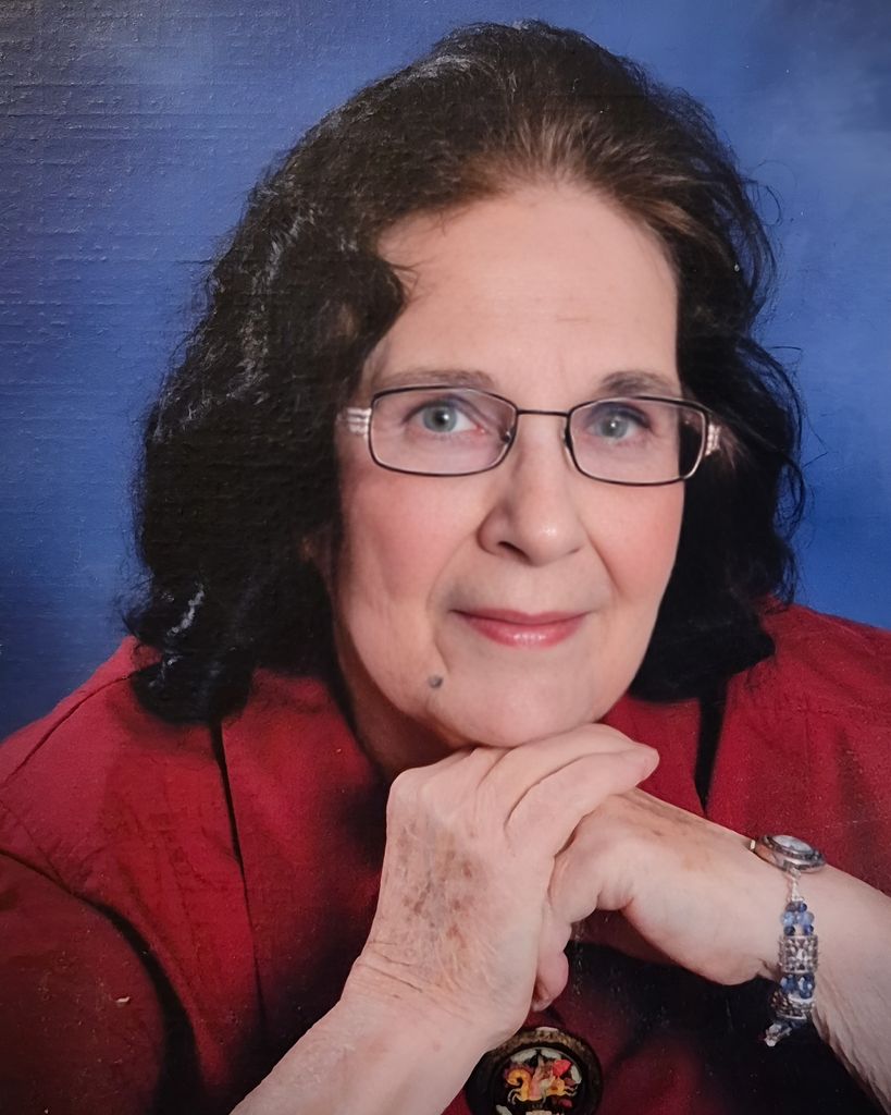 Genevieve Schulze Profile Photo