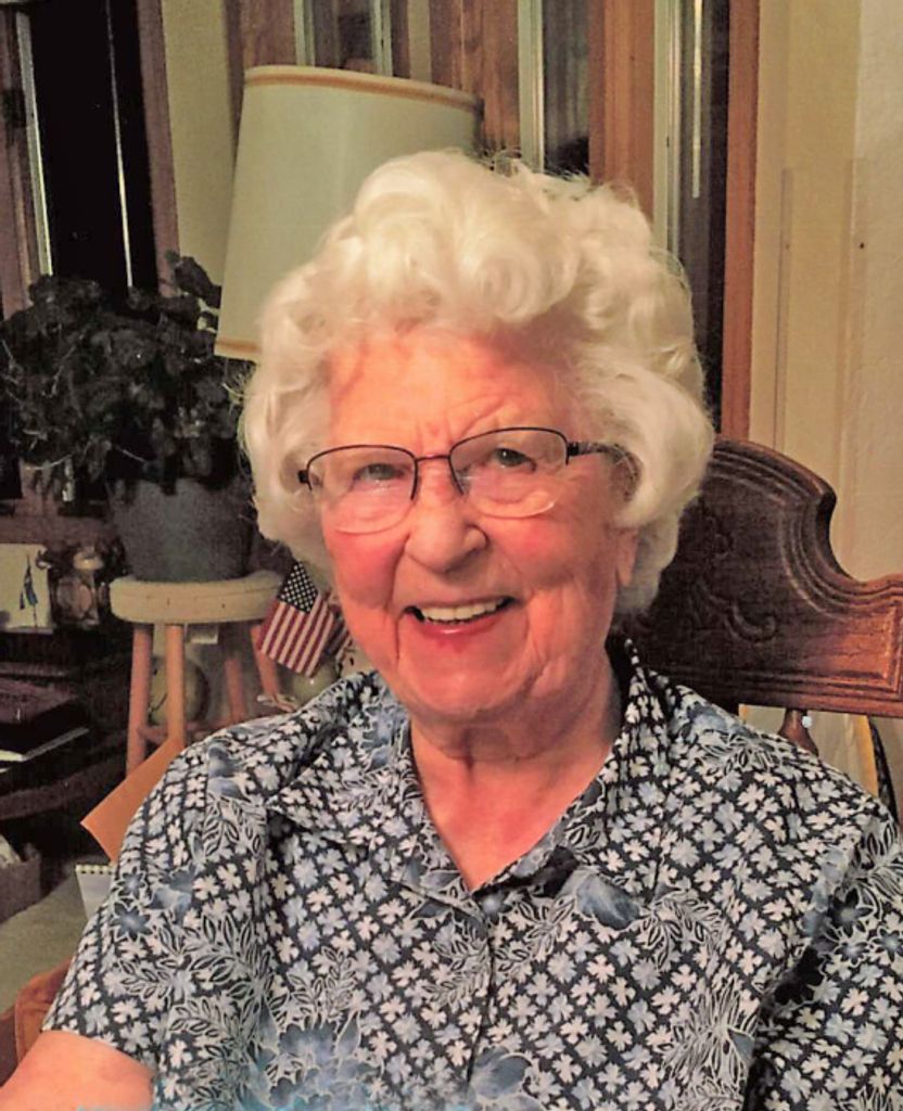 Helen Carlson Profile Photo
