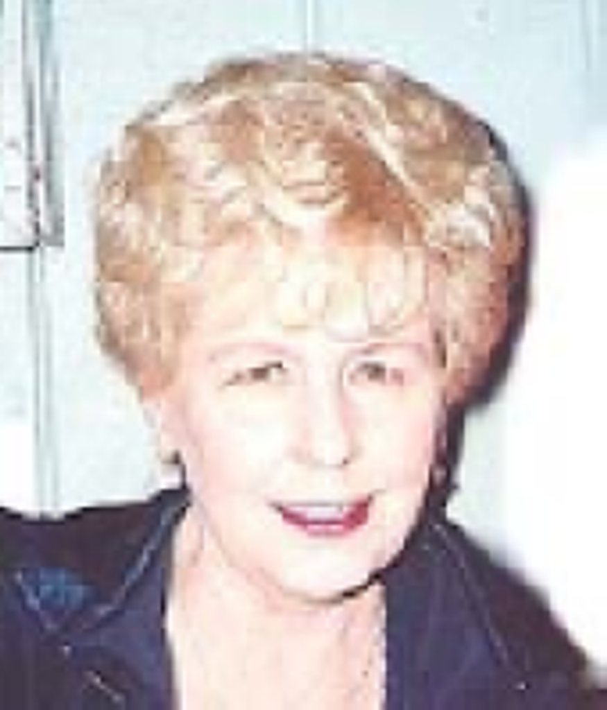 Carolyn  Lee Petersen