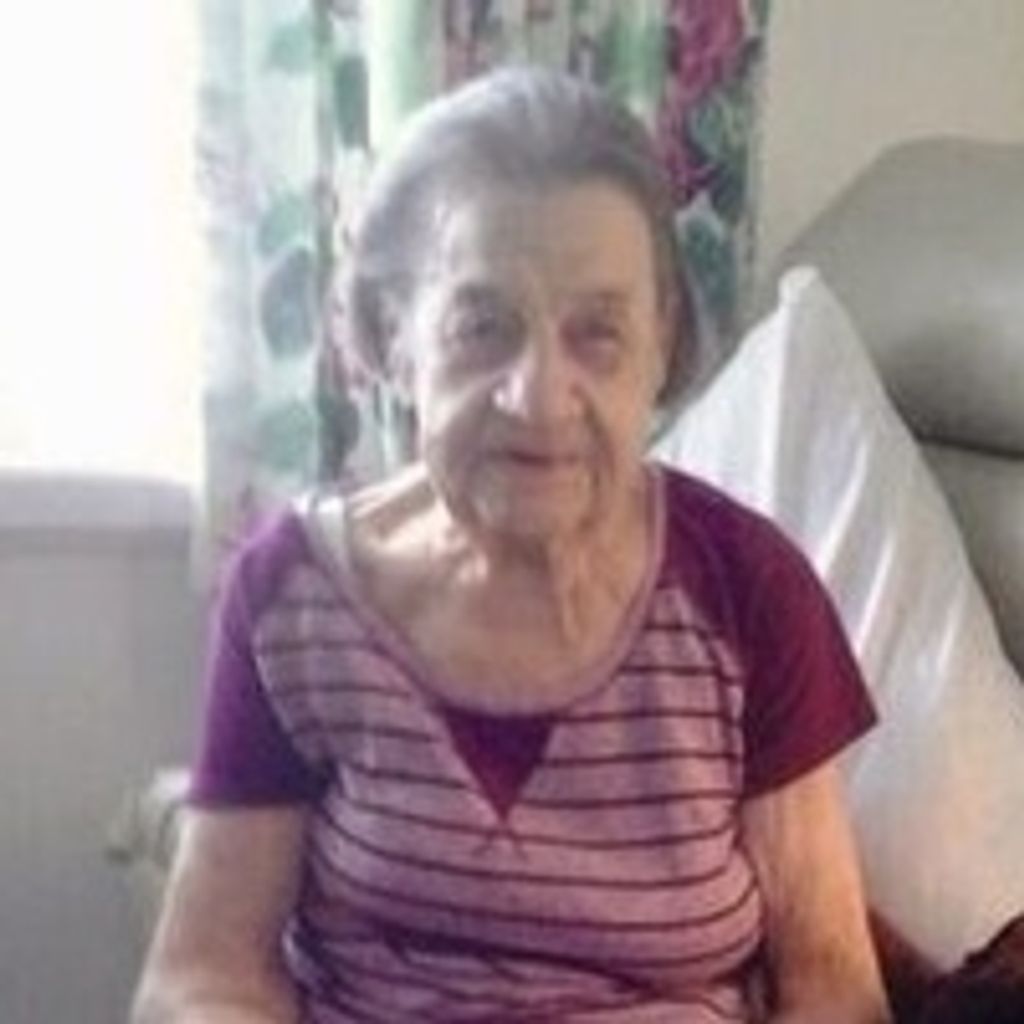 Agnes Boros Mackno Profile Photo