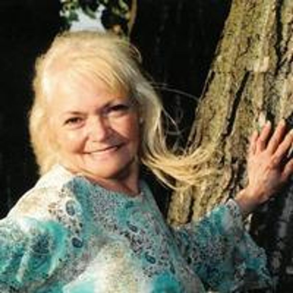 Mauna Sue Perron Profile Photo