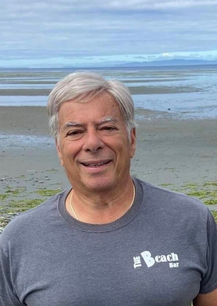 Frank Mario Albano