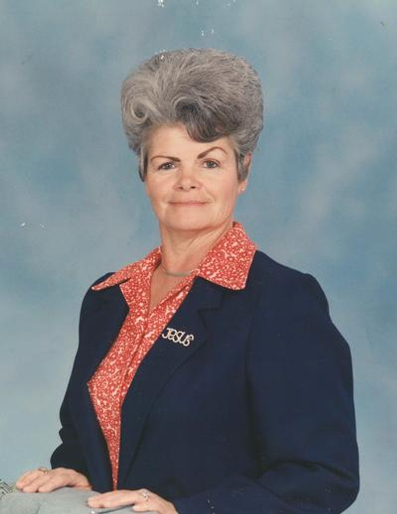 Lola "Mazie" Lohmann Profile Photo